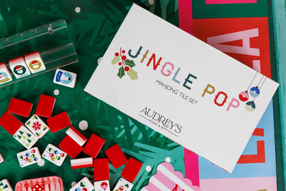 Jingle Pop Christmas Mahjong Collection